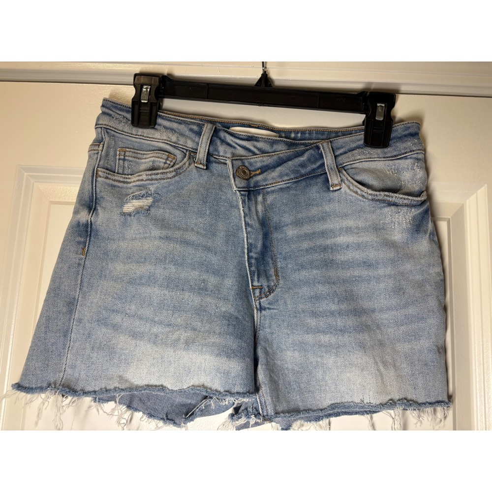 Vervet Los Angeles Asymmetrical Crossover Denim Shorts Light Wash Distressed 28 - Picture 2 of 5